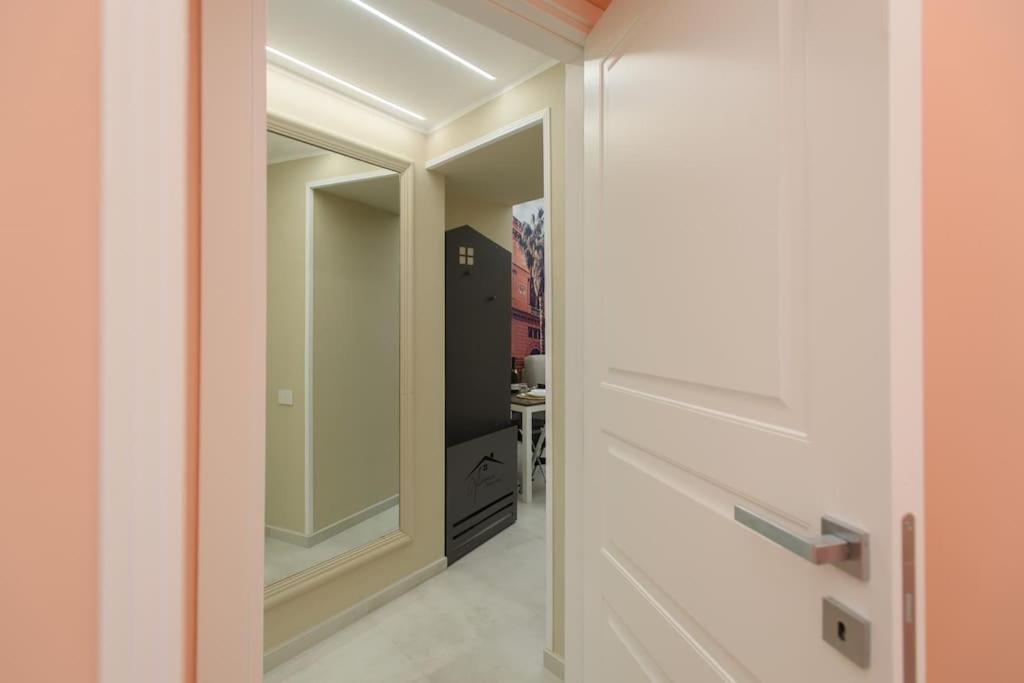 Alessia Holiday House 90Mq Salerno Centro المظهر الخارجي الصورة
