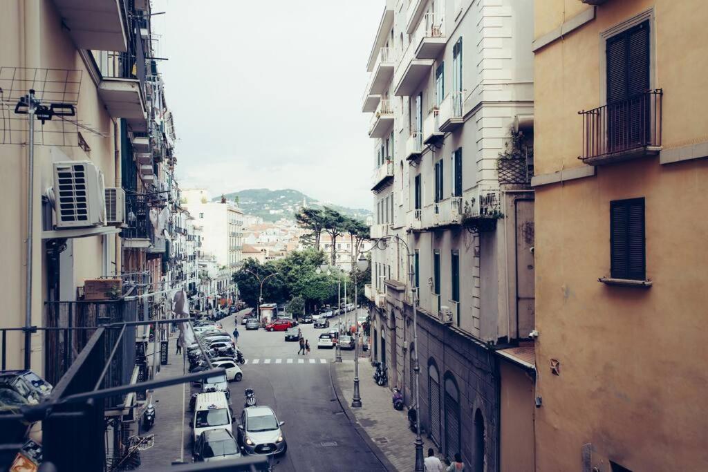 Alessia Holiday House 90Mq Salerno Centro المظهر الخارجي الصورة